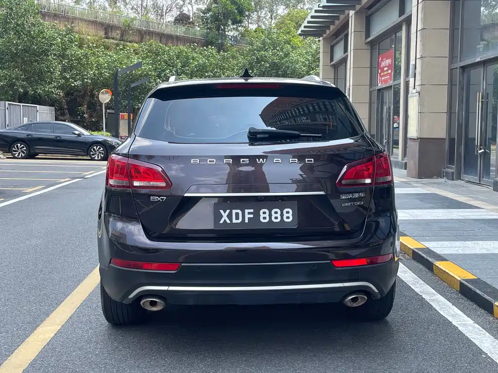Borgward BX7 — миниатюра 7