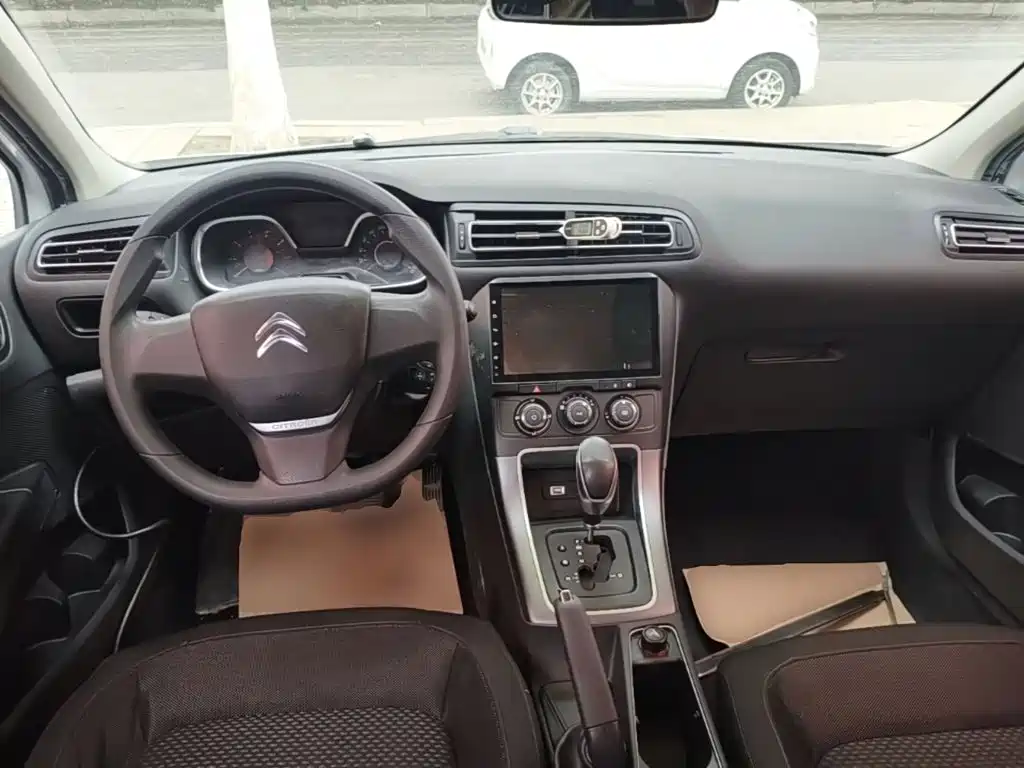 Citroen C4 — миниатюра 10