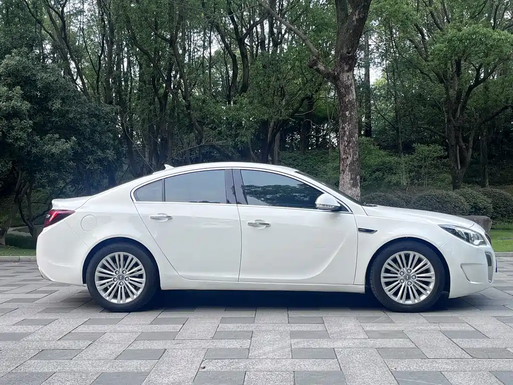 Buick Regal — миниатюра 9