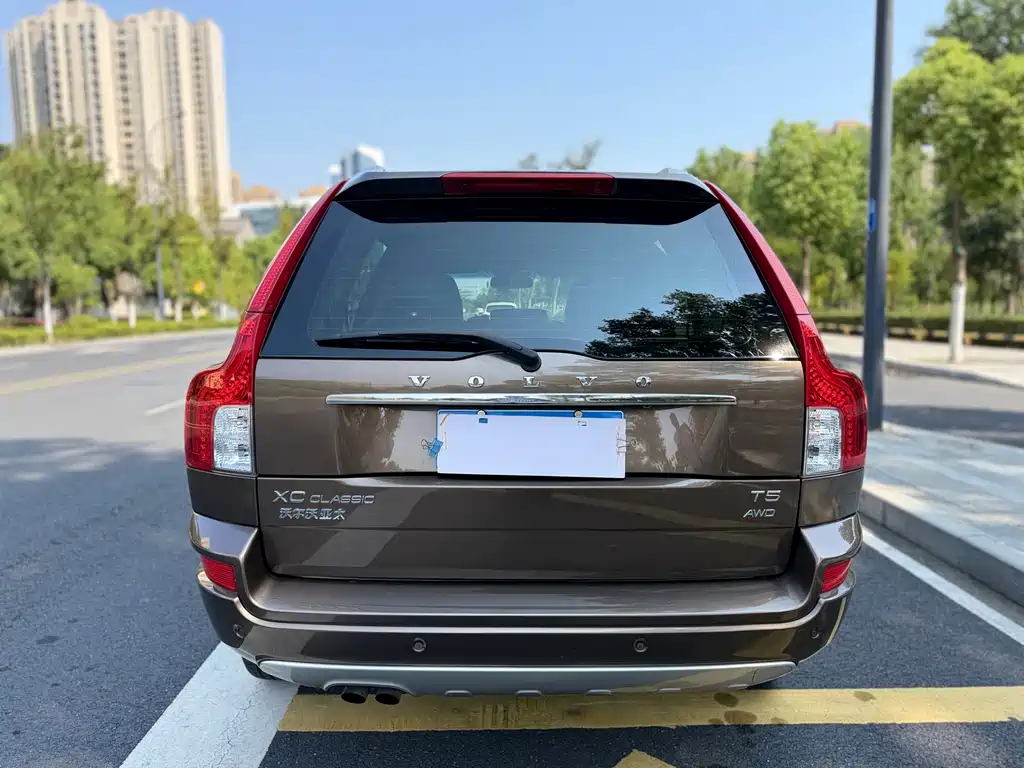 Volvo XC Classic — миниатюра 5