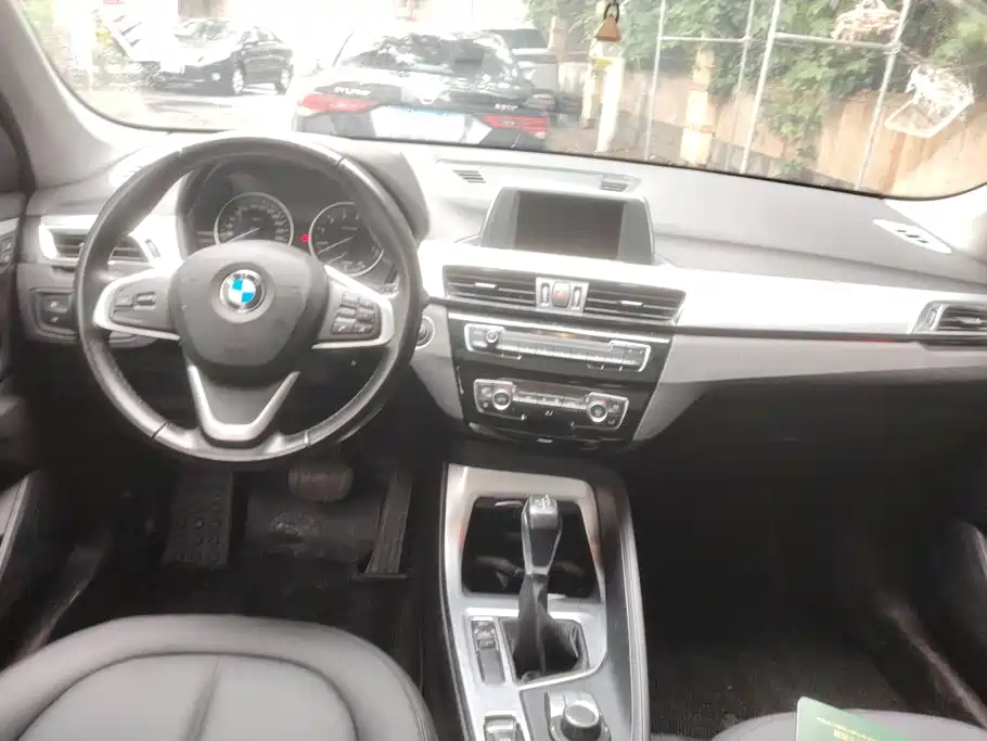 BMW X1 — миниатюра 12