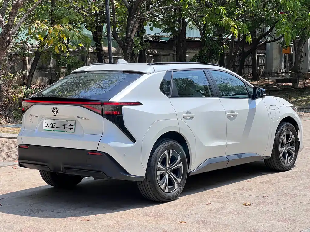 TOYOTA PLATINUM WISDOM 4X