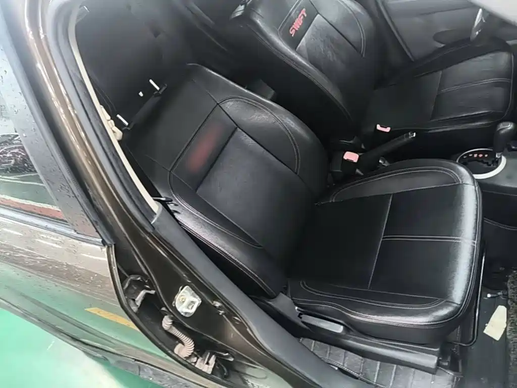 Suzuki Swift — миниатюра 25