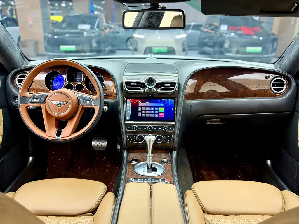 Bentley Flying Spur — миниатюра 13