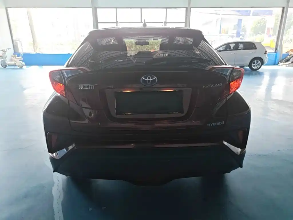 Toyota IZOA — миниатюра 4