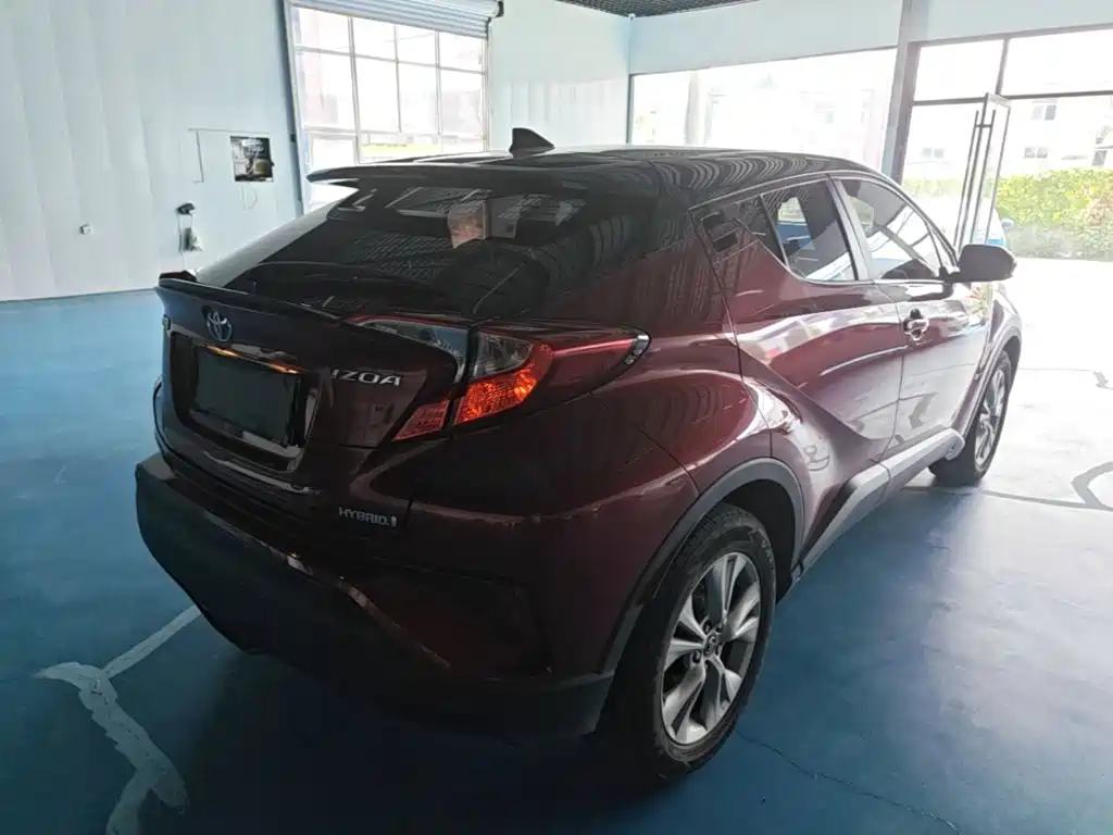 Toyota IZOA — миниатюра 5