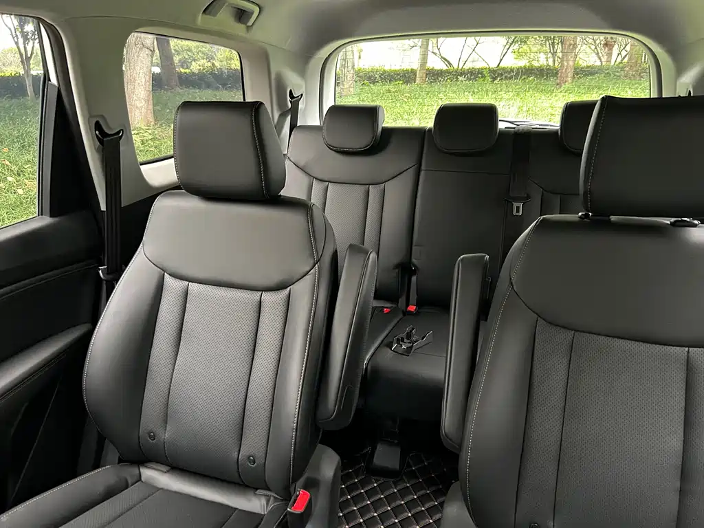 Wuling Jiachen — миниатюра 16