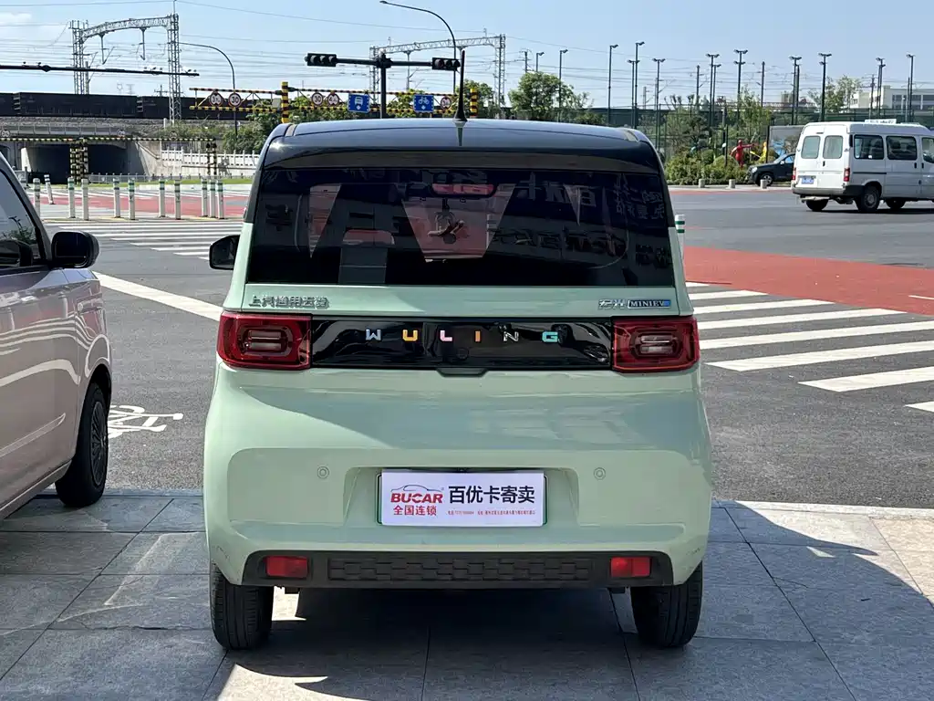 Wuling MINIEV — миниатюра 5