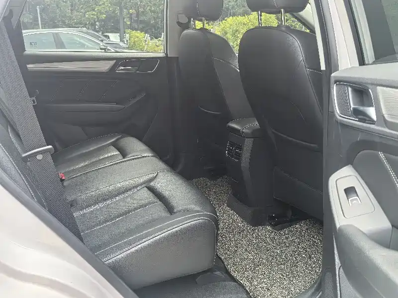 Roewe RX5 New Energy — миниатюра 8