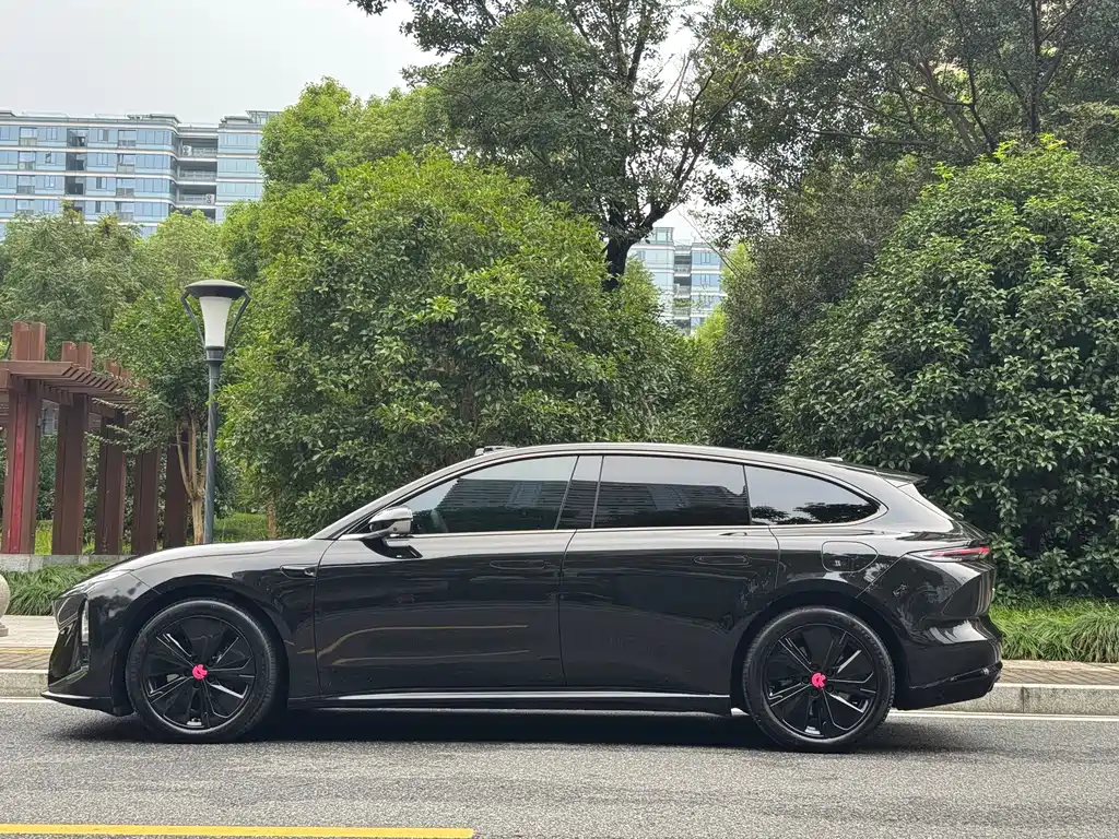 NIO ET5T — миниатюра 3