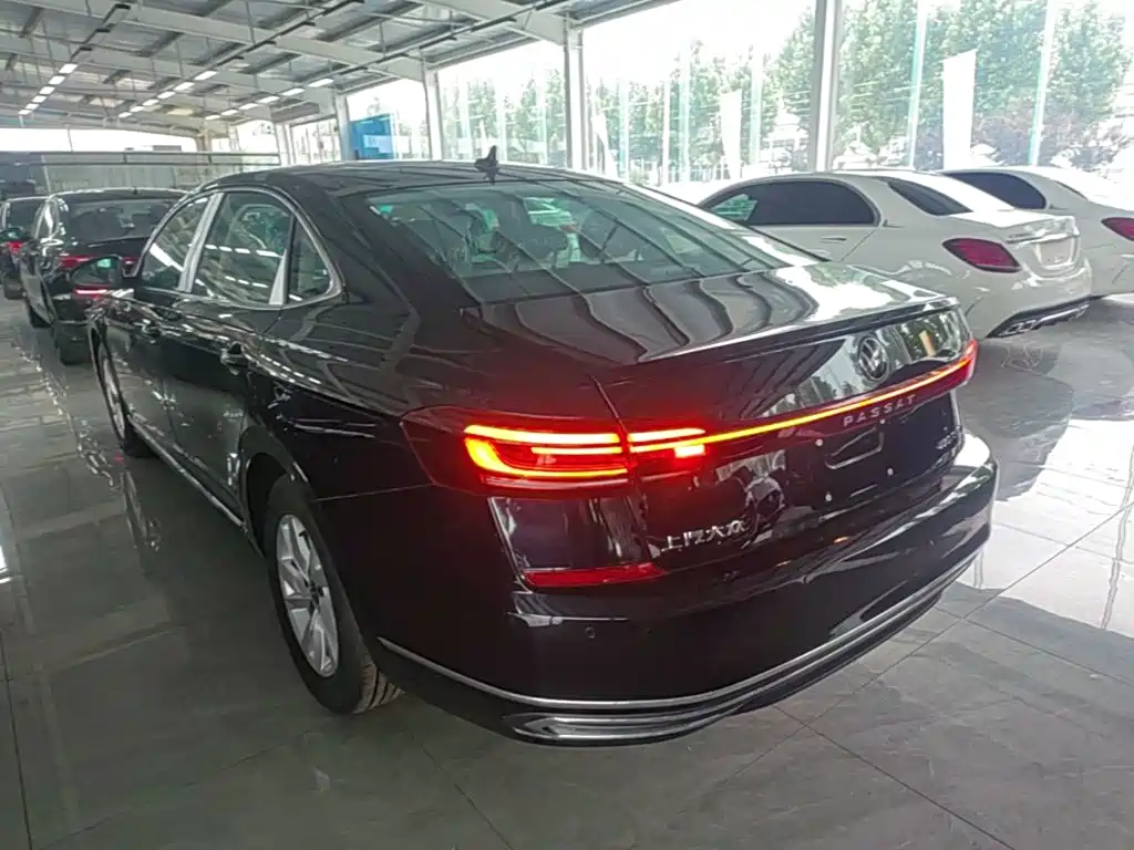 Volkswagen Passat 2025 430PHEV