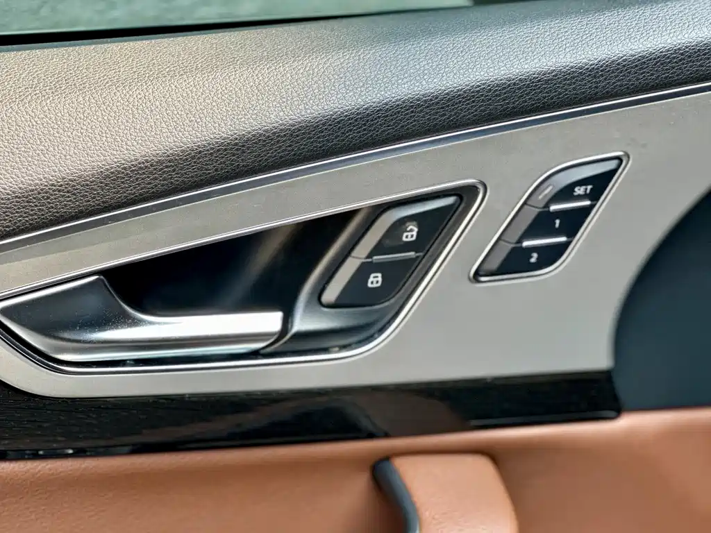 Audi Q7 — миниатюра 22