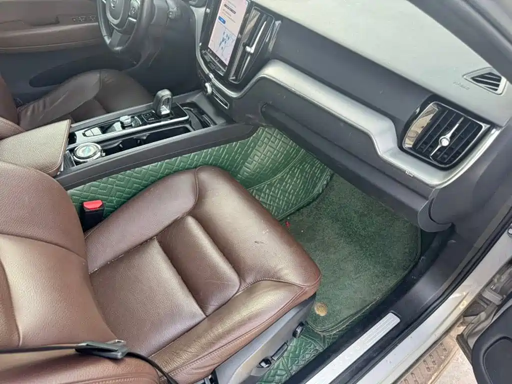 Volvo XC60 — миниатюра 5