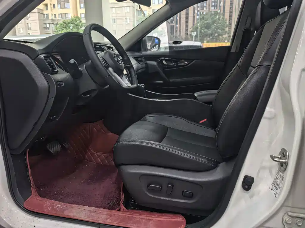 Nissan X-Trail — миниатюра 6