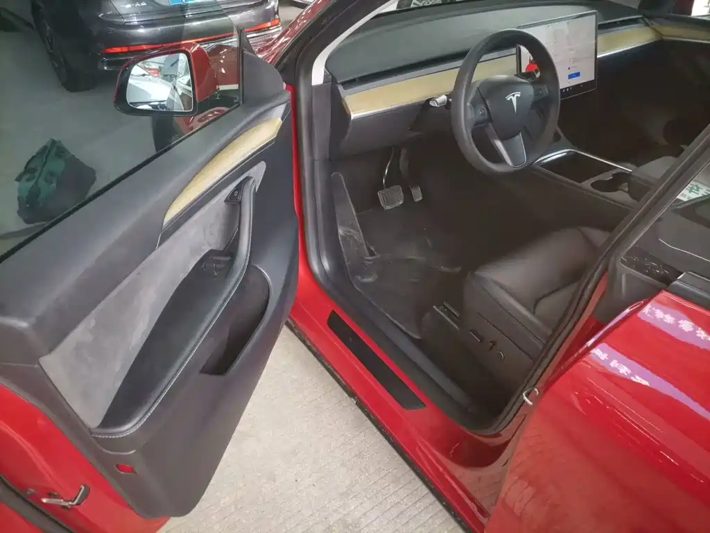 Tesla Model Y — фотографии объявления, Фото 17