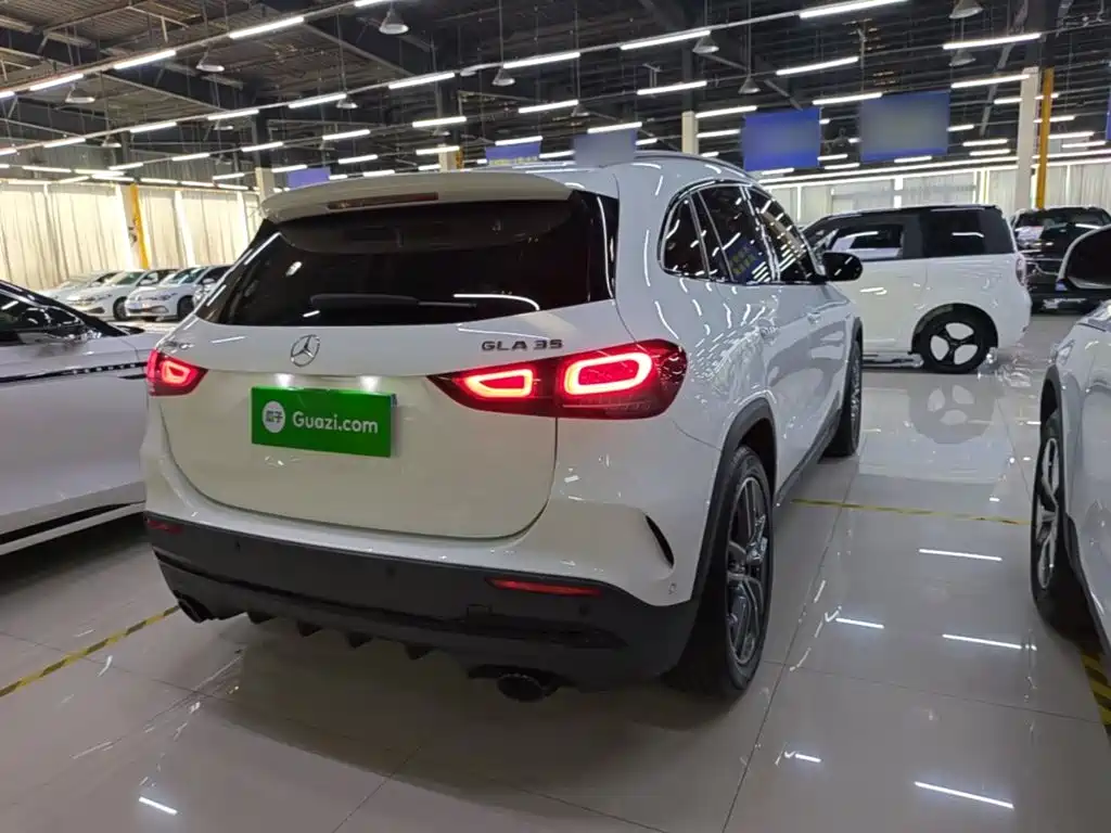 Mercedes-Benz GLA AMG — миниатюра 7