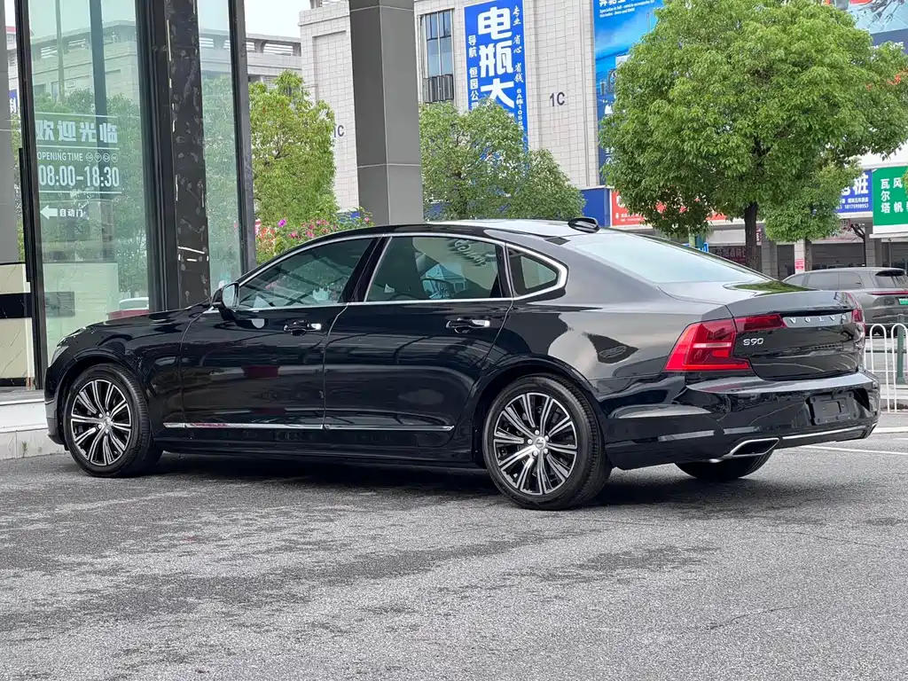 Volvo S90 2019 T5