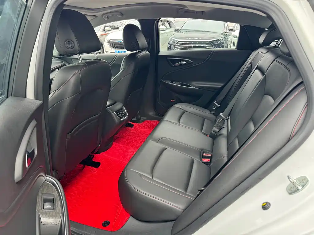 Chevrolet Malibu XL — миниатюра 12
