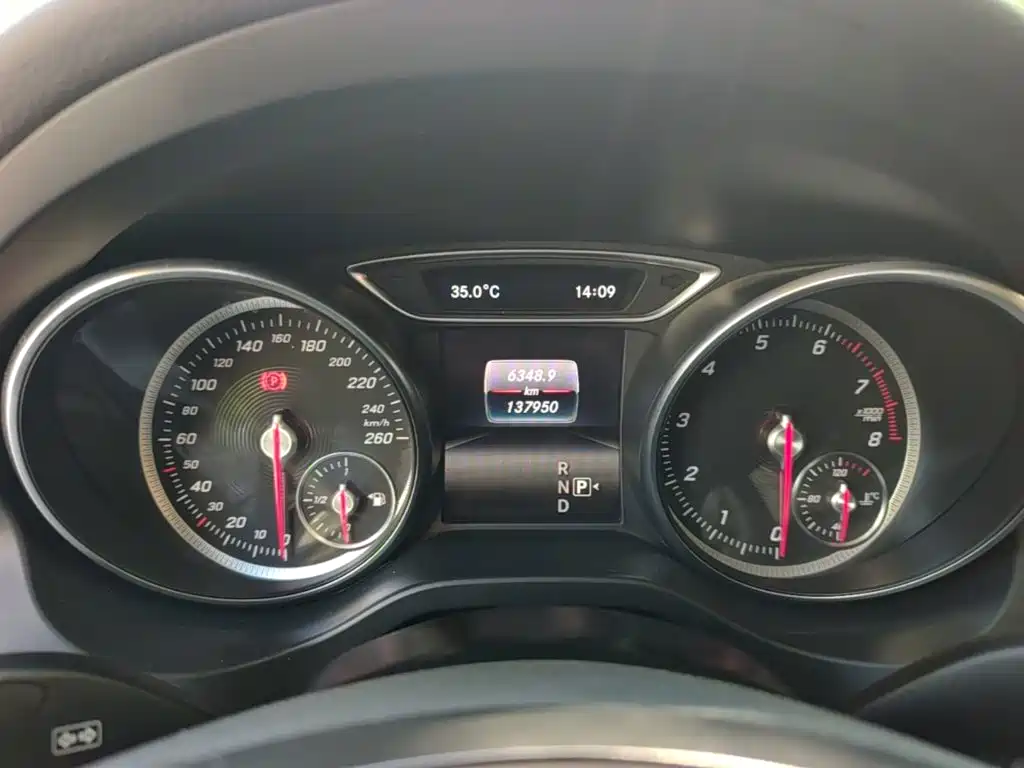 Mercedes-Benz GLA — миниатюра 12