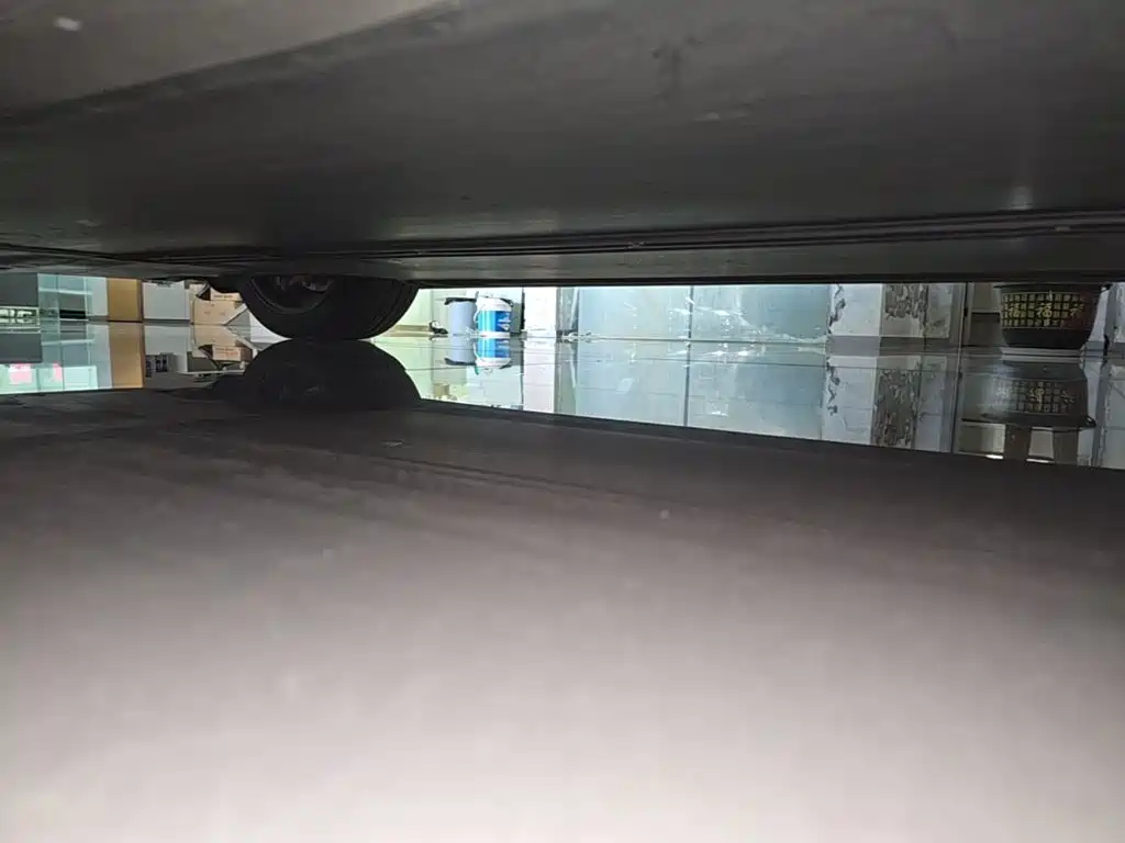 Tesla Model Y — миниатюра 22