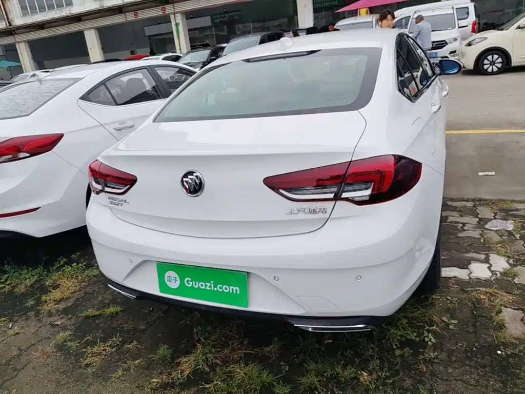 Buick Regal — миниатюра 6