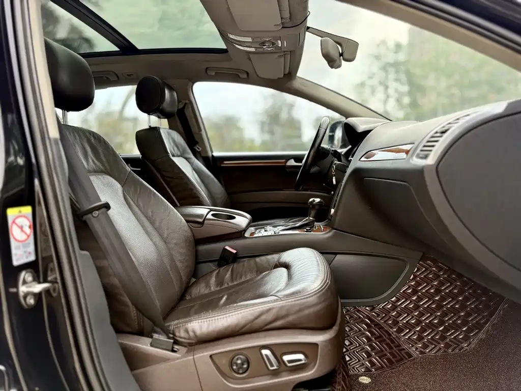 Audi Q7 — миниатюра 11