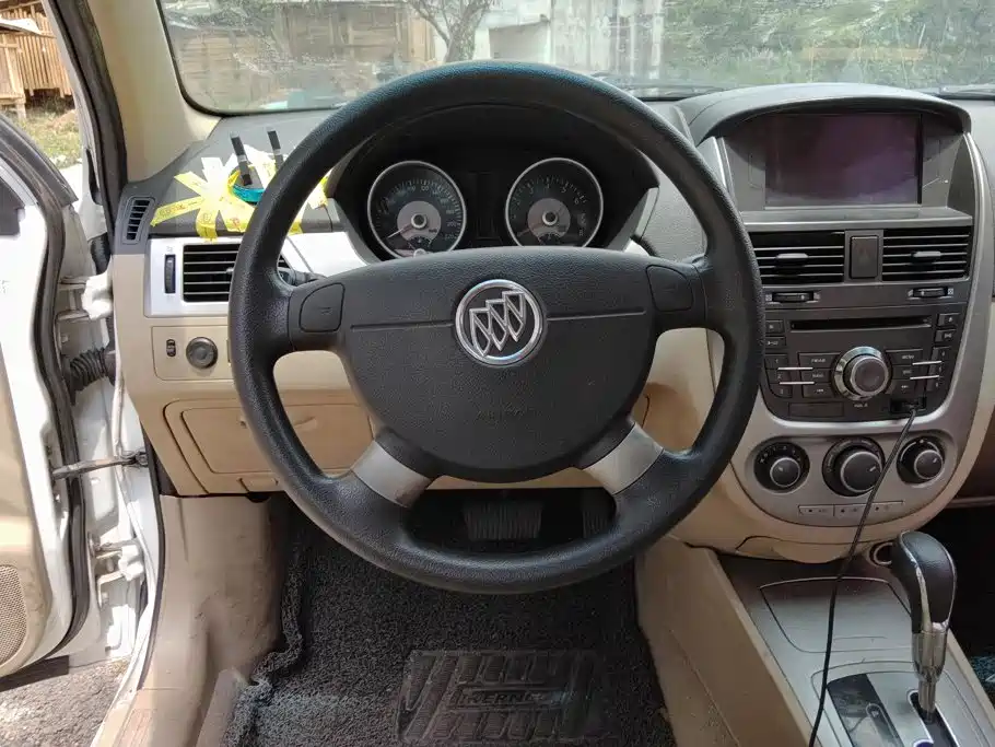 Buick Excelle — миниатюра 15