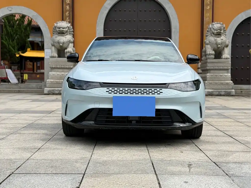 Leapmotor Leapmotor C01 — миниатюра 2