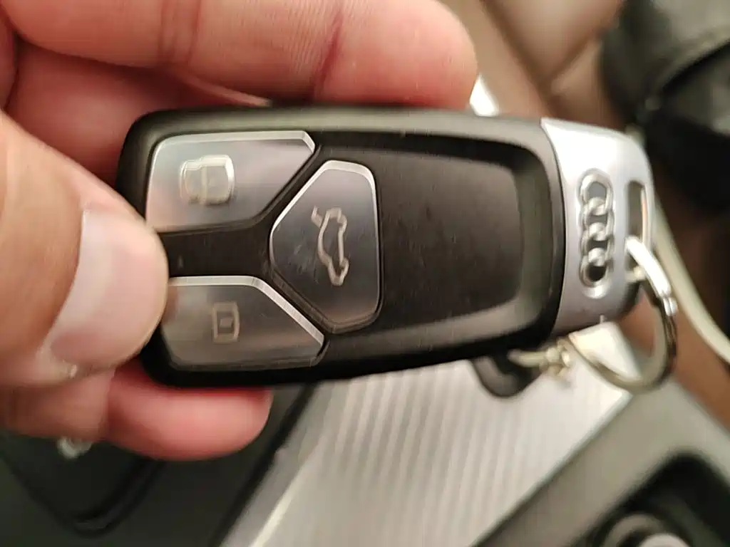 Audi A4 (Import) — миниатюра 9