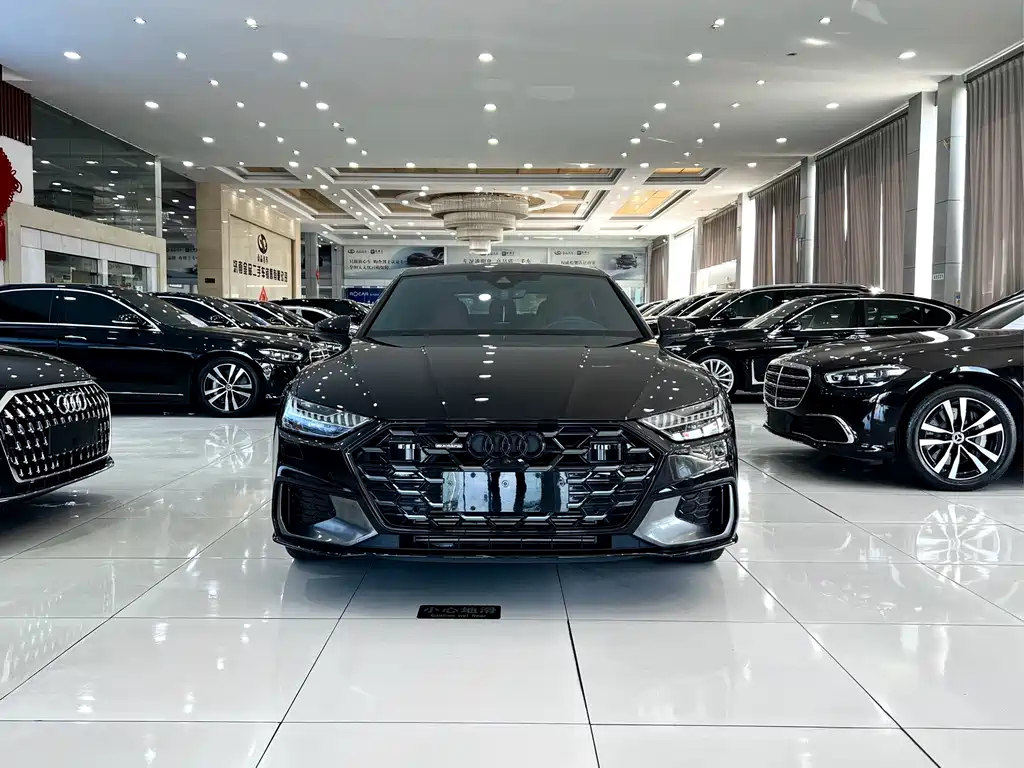 Audi A7L 2024 45 TFSI quattro