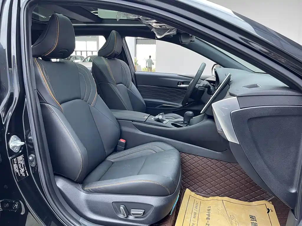 Toyota Avalon — миниатюра 18