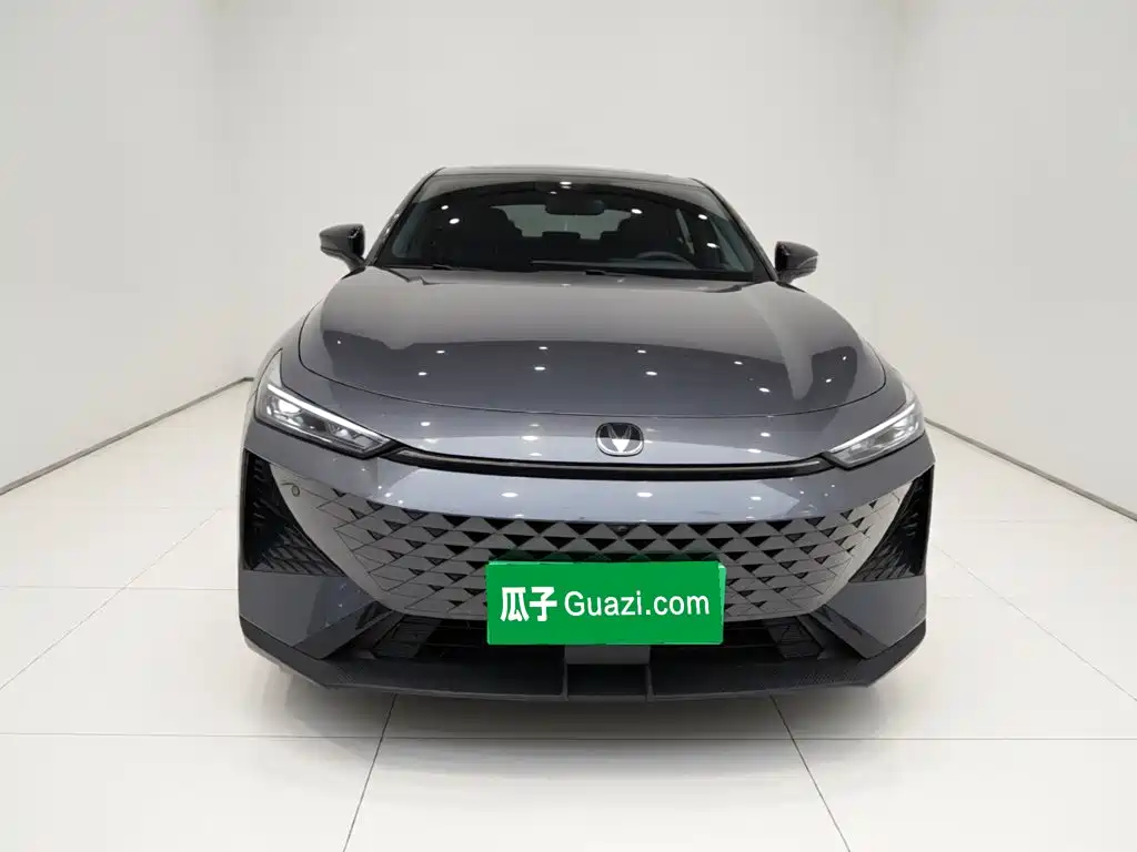 Changan UNI-V 2024 1.5T Luxury