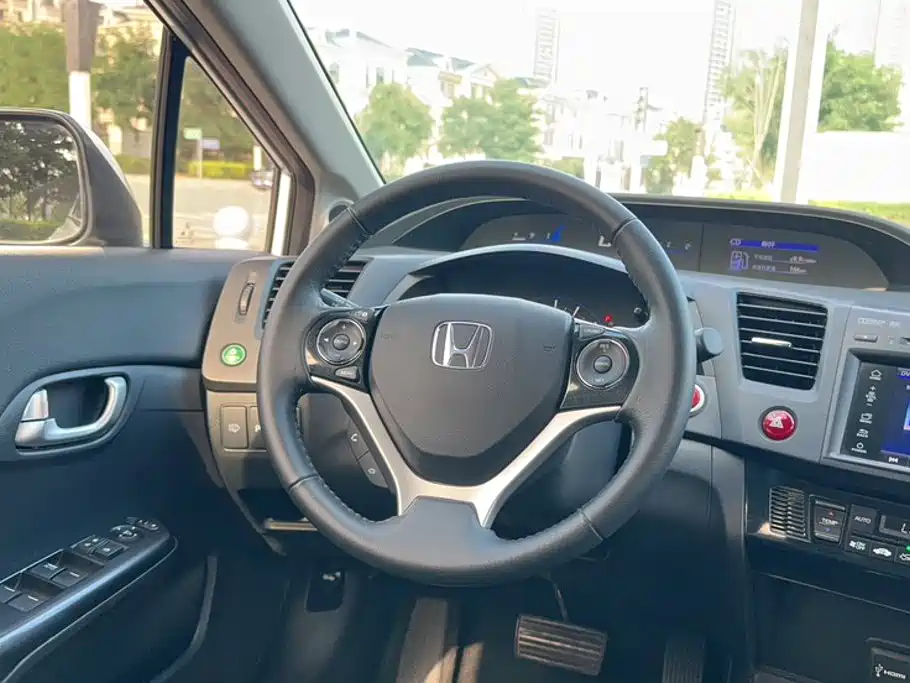 Honda Civic — миниатюра 11