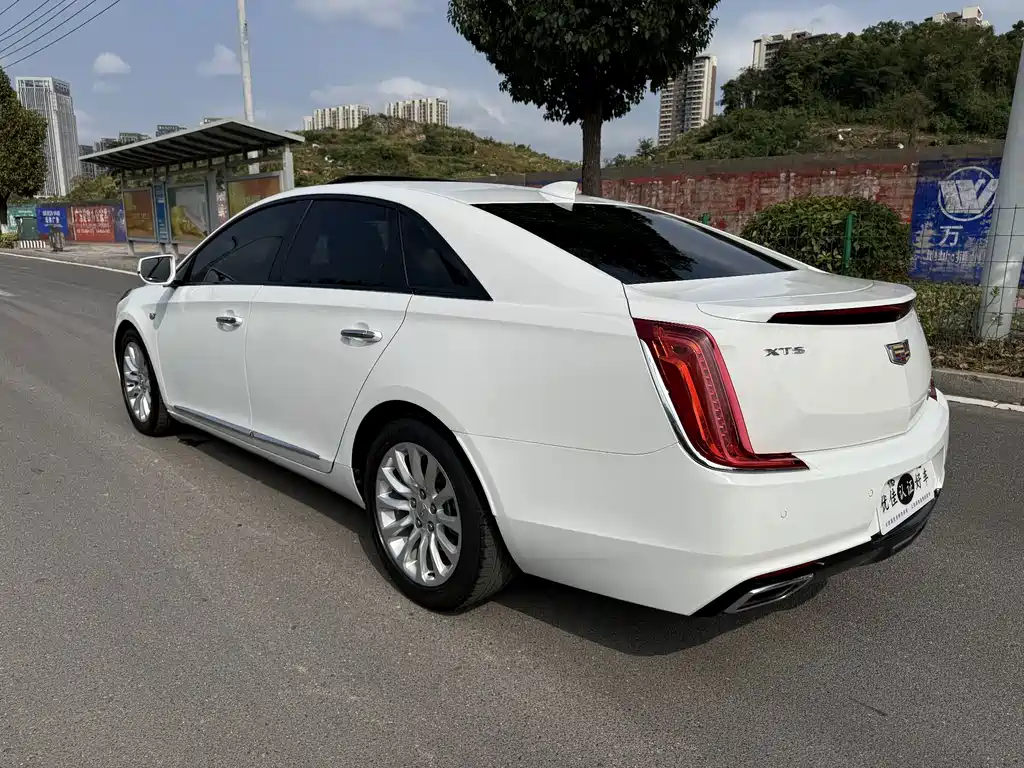 Cadillac XTS — миниатюра 10