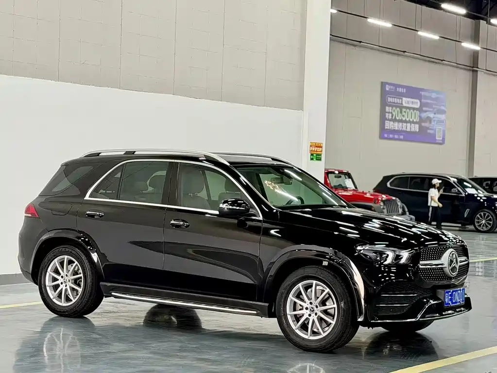 Mercedes-Benz GLE (Import) — миниатюра 3