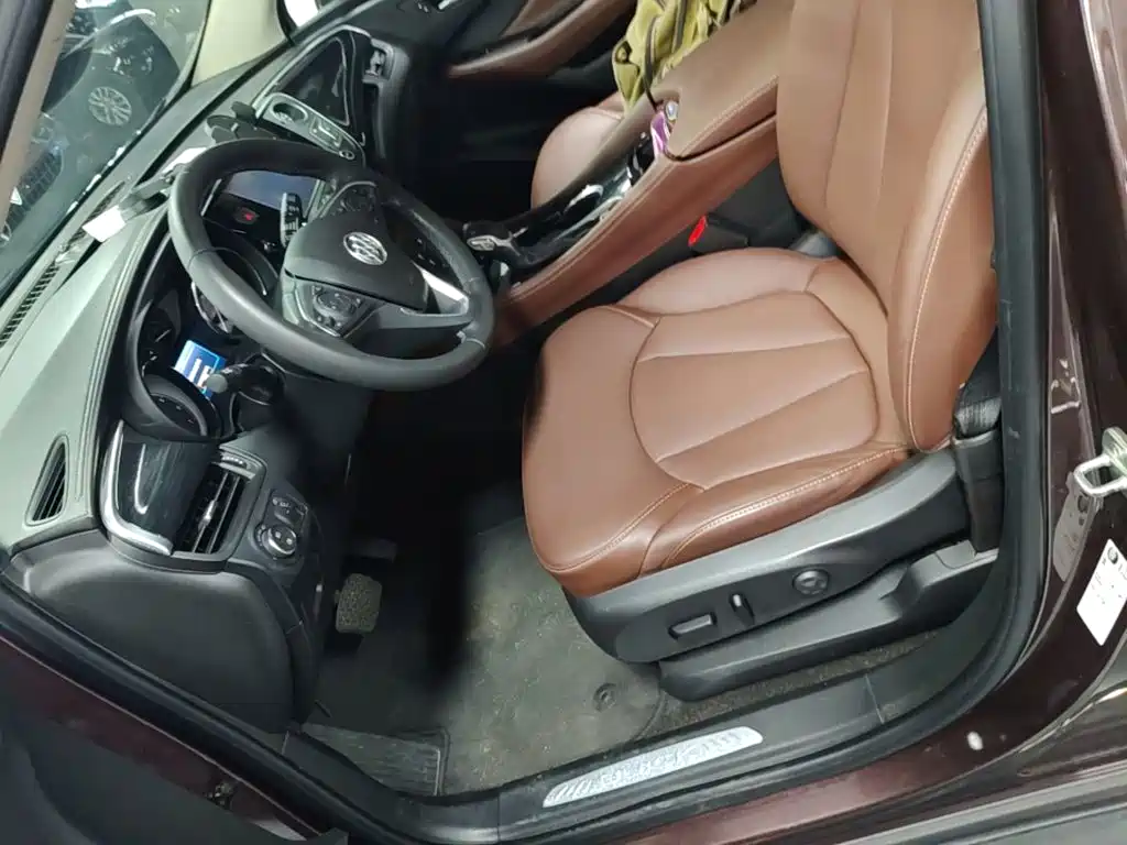 Buick Envision Plus — миниатюра 15