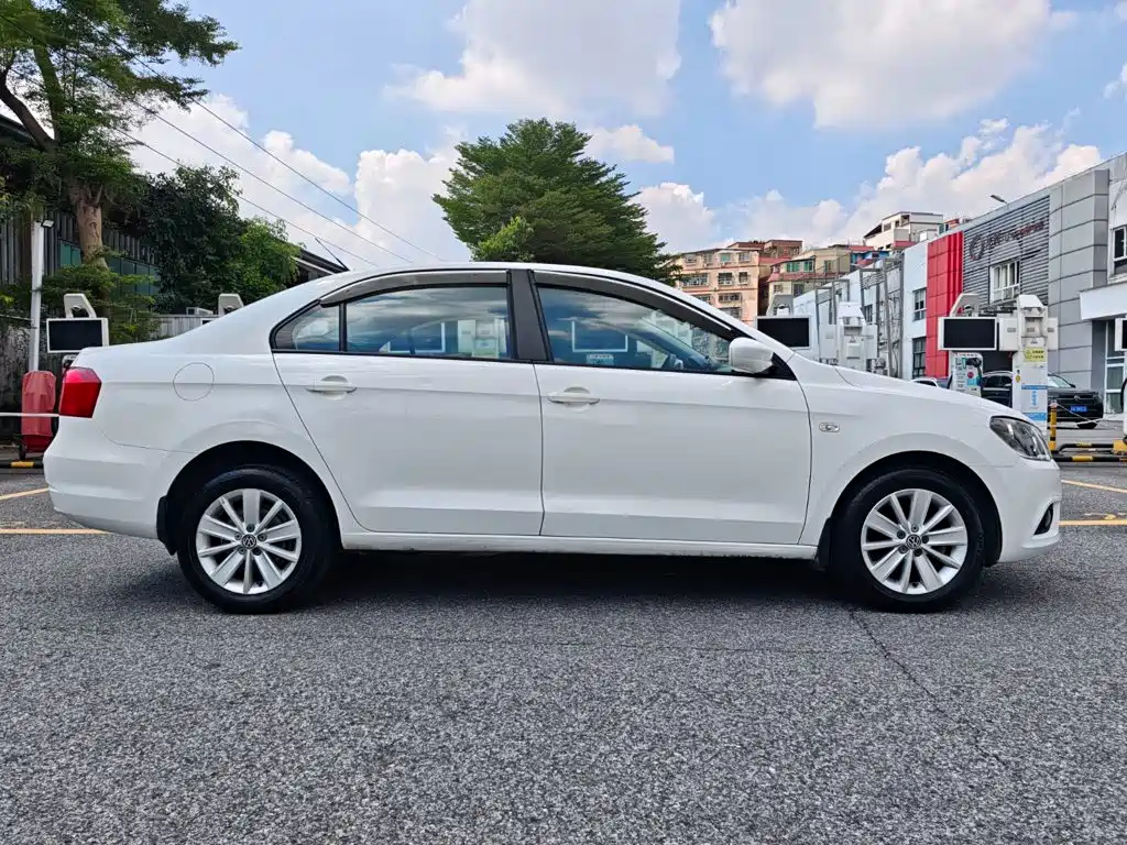 Volkswagen Jetta — миниатюра 4
