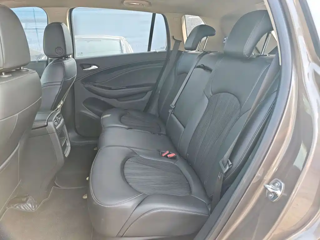 Buick Envision Plus — миниатюра 17