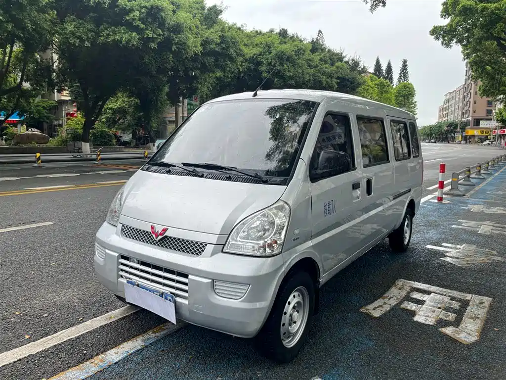 Wuling Rongguang 2019