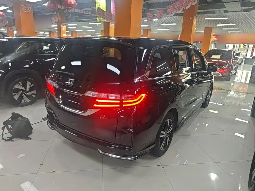 Honda Odyssey — миниатюра 7