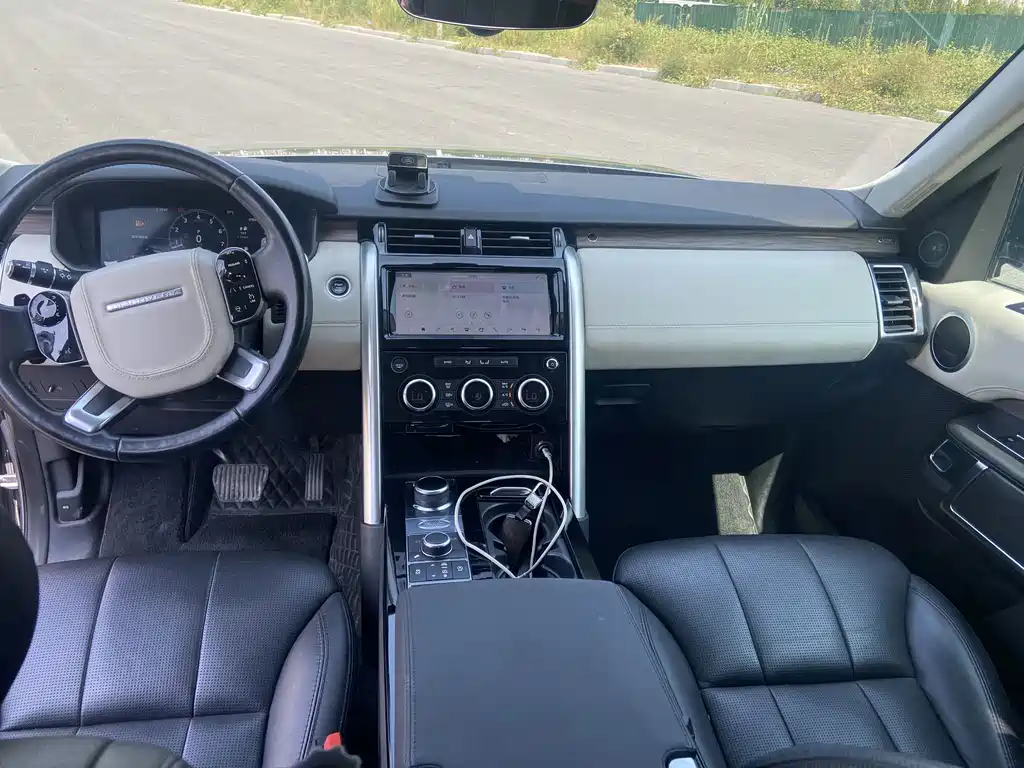 Land Rover Discovery — миниатюра 6
