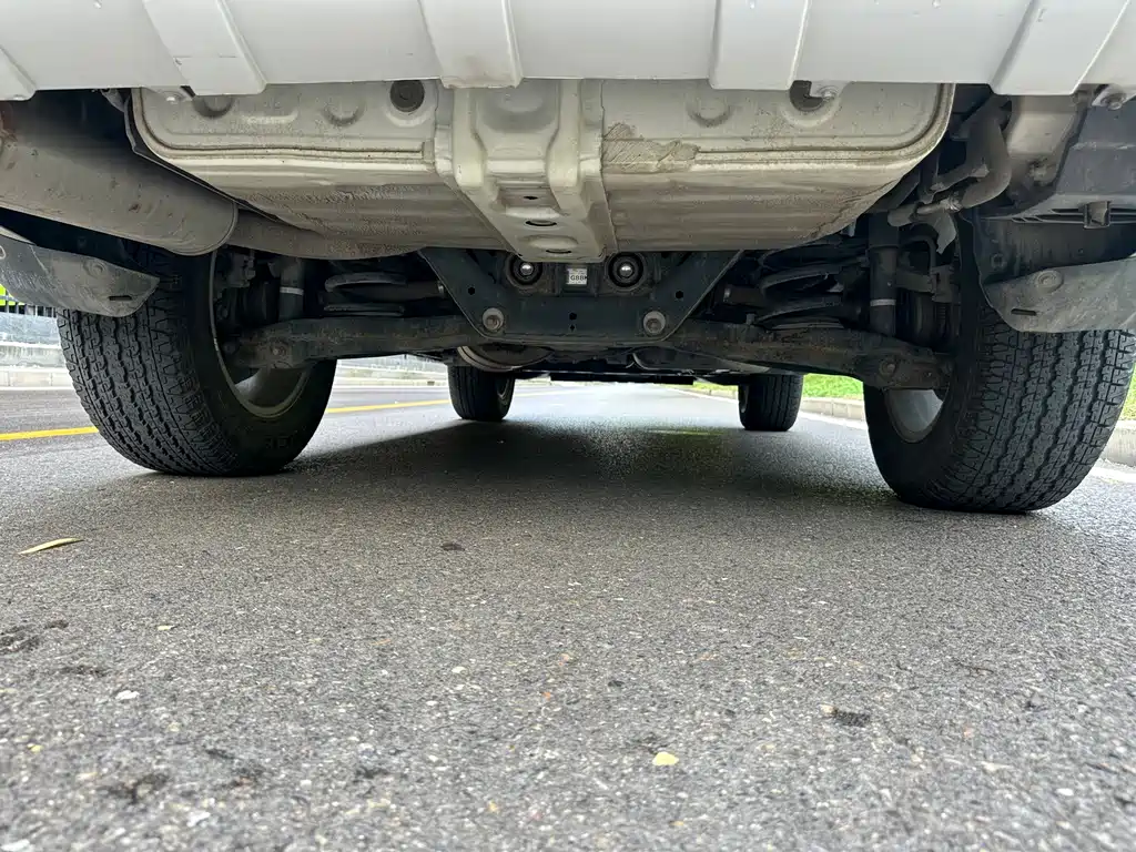 Mitsubishi Pajero (Import) — миниатюра 26