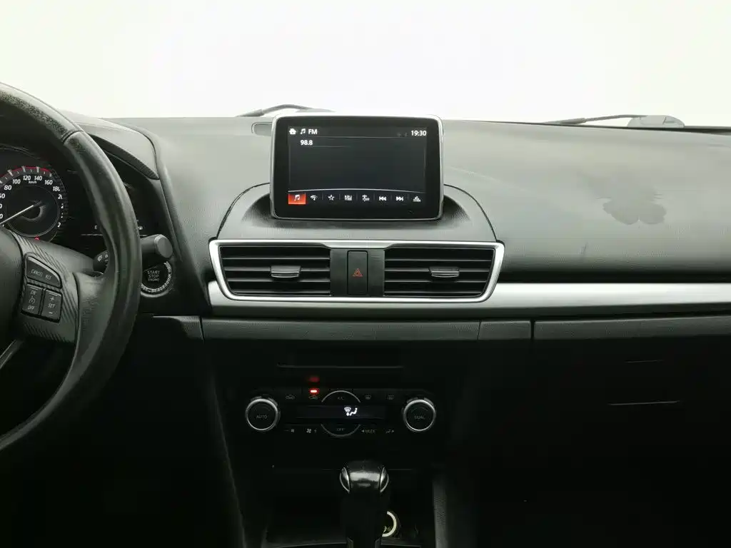 Mazda 3 Axela — миниатюра 12