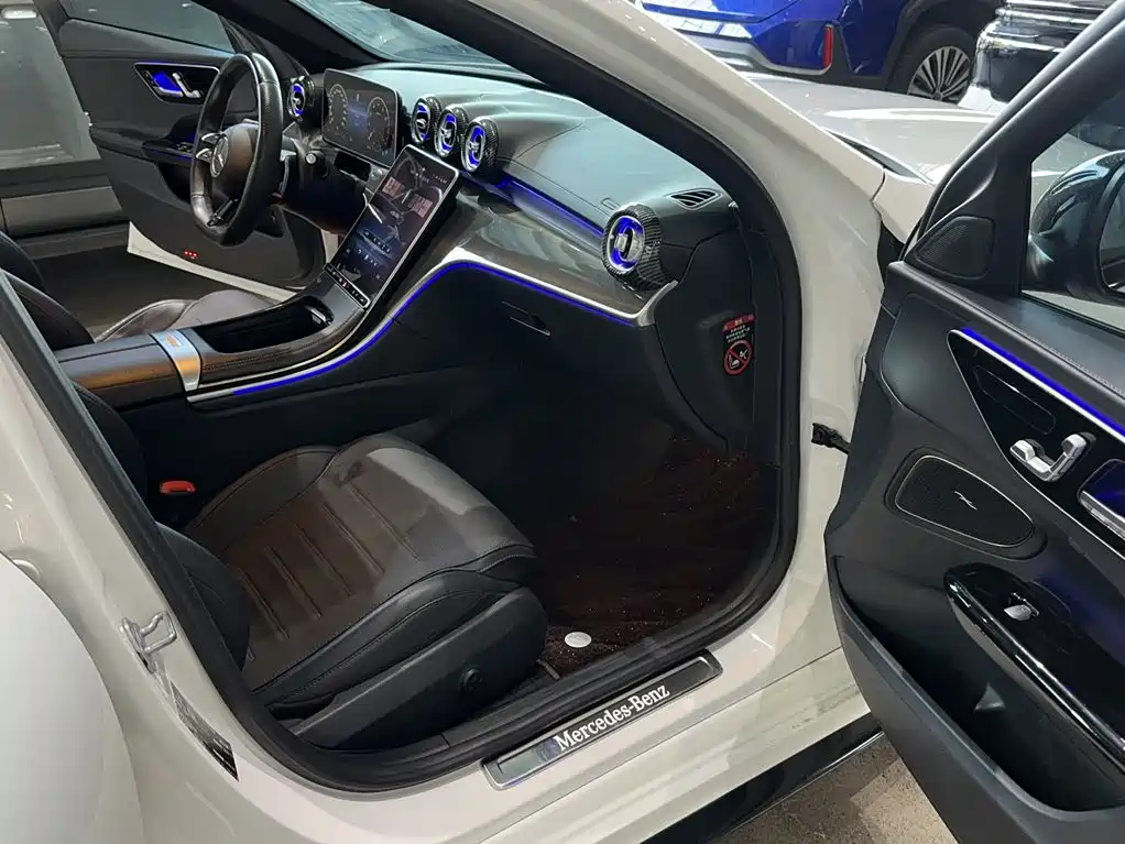 Mercedes-Benz C-Class — миниатюра 23