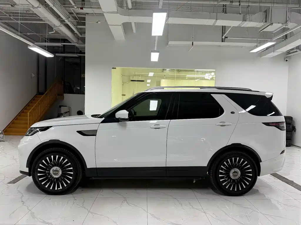 Land Rover Discovery — миниатюра 3