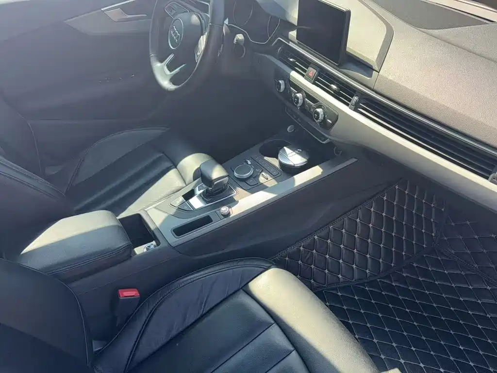Audi A4L — миниатюра 2