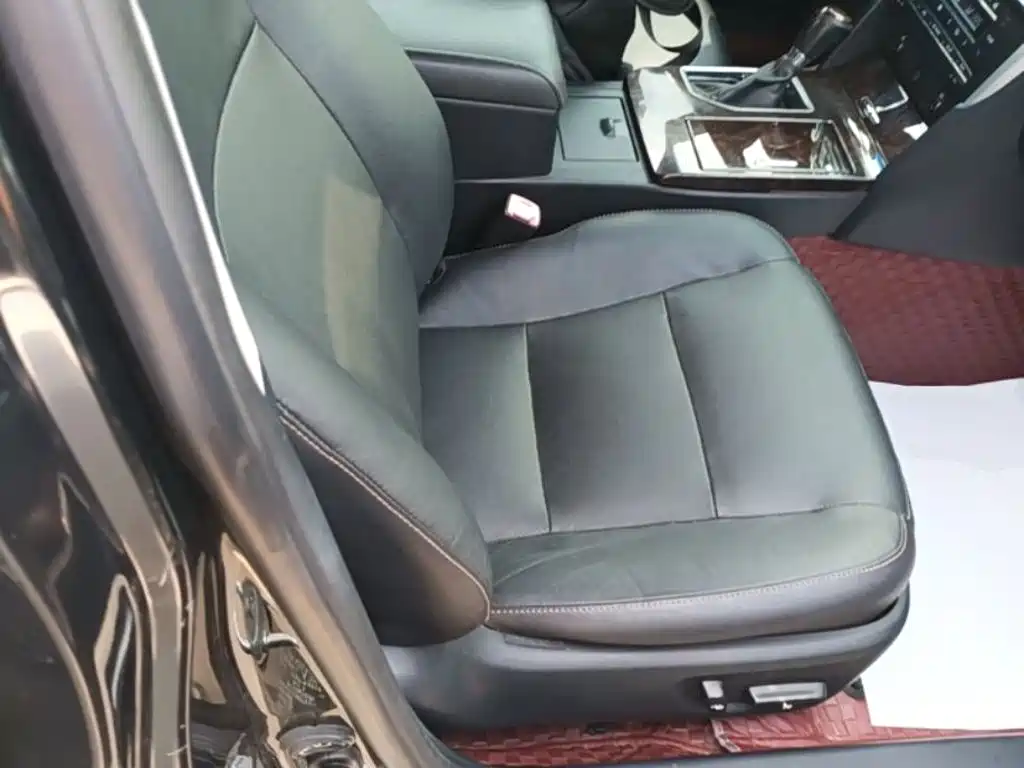 Toyota Camry — миниатюра 25
