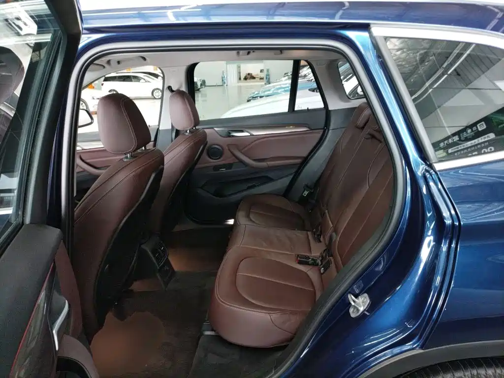 BMW X1 — миниатюра 9