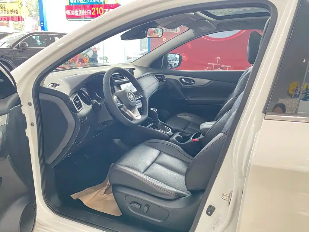 Nissan Qashqai — миниатюра 7