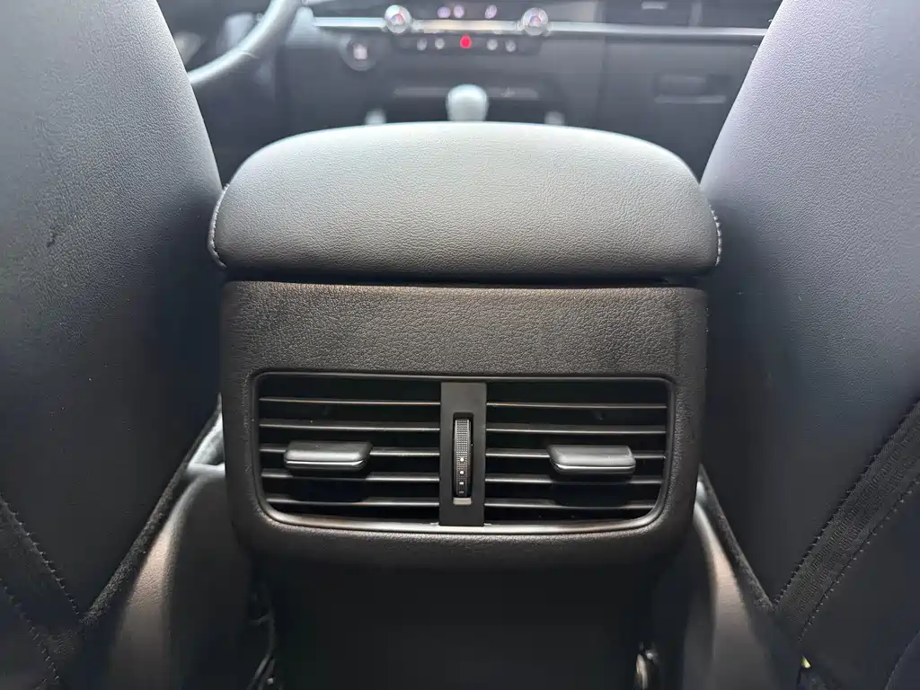 Mazda 3 Axela — миниатюра 16
